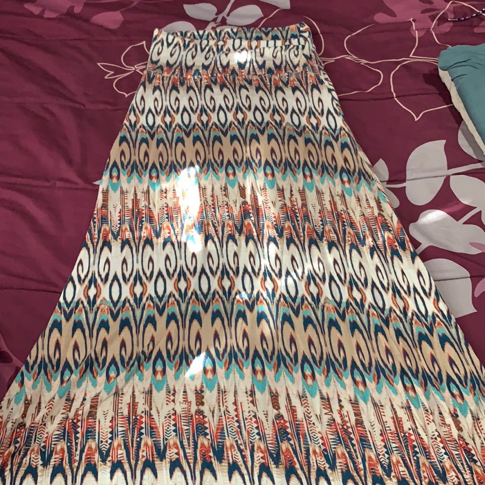 Maxi skirt